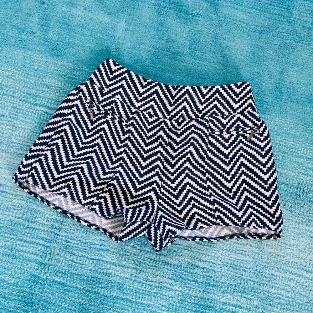 2B Bebe Zebra Print Shorts